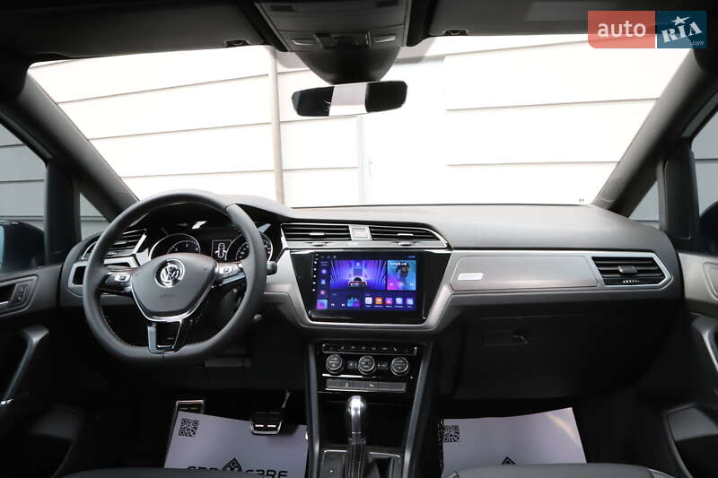 Микровэн Volkswagen Touran 2018 в Дрогобыче