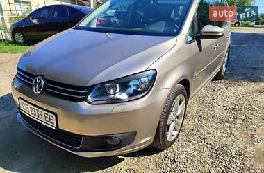Мінівен Volkswagen Touran 2014 в Чернівцях
