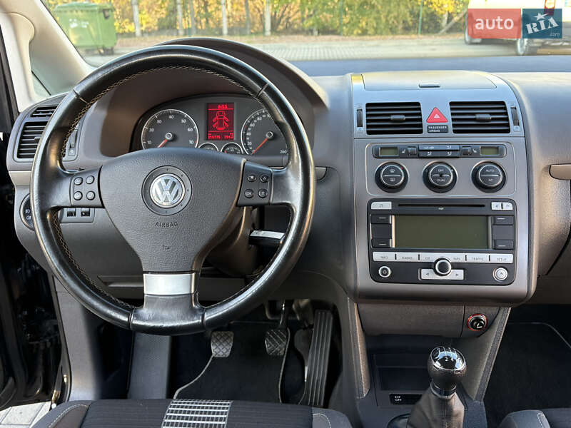 Минивэн Volkswagen Touran 2009 в Житомире фото 24 Минивэн Volkswagen Touran 2009 в Житомире