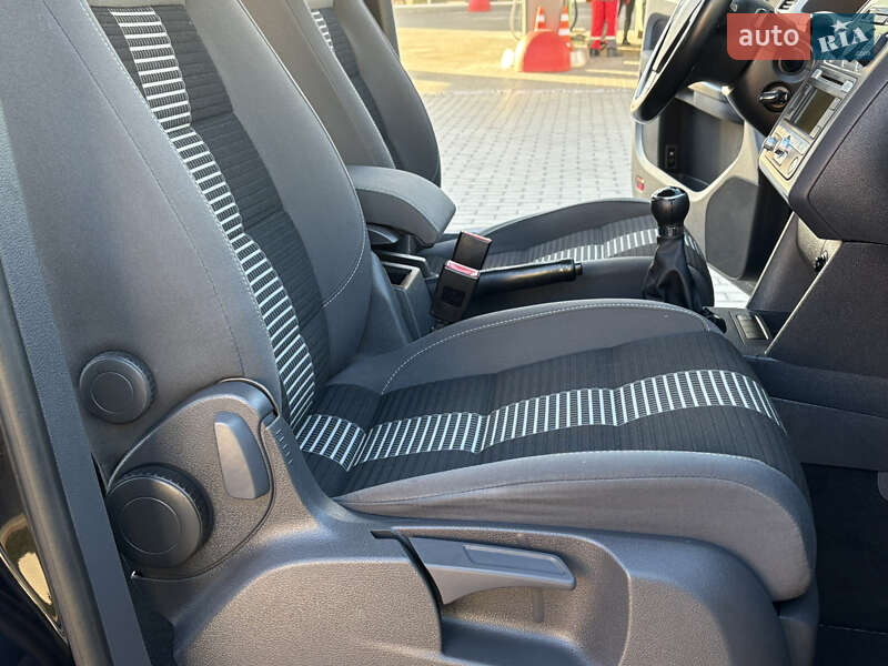 Минивэн Volkswagen Touran 2009 в Житомире фото 34 Минивэн Volkswagen Touran 2009 в Житомире