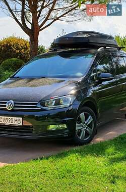 Микровэн Volkswagen Touran 2017 в Бориславе