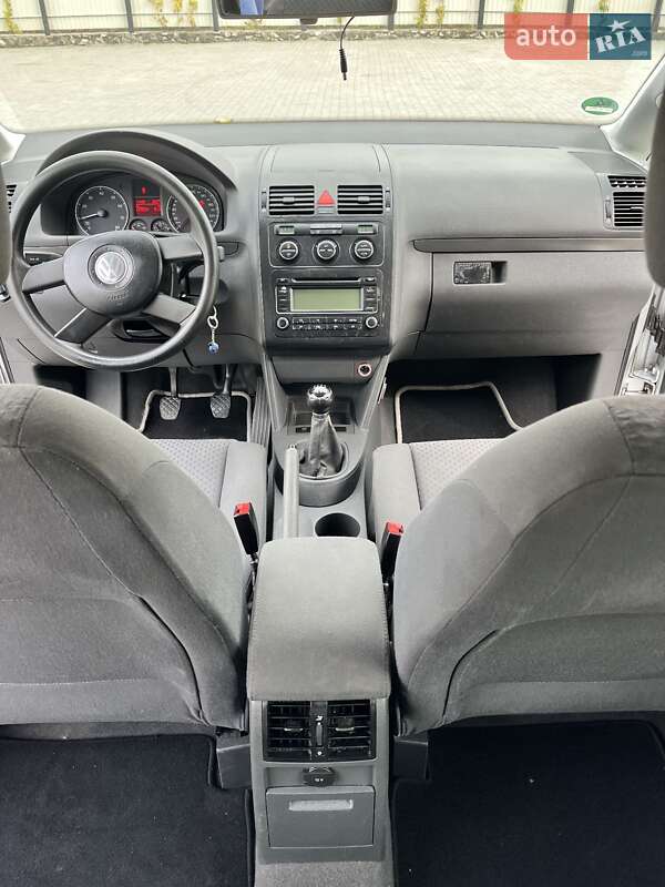 Минивэн Volkswagen Touran 2004 в Умани фото 8 Минивэн Volkswagen Touran 2004 в Умани
