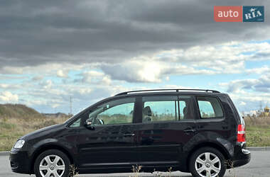 Минивэн Volkswagen Touran 2006 в 