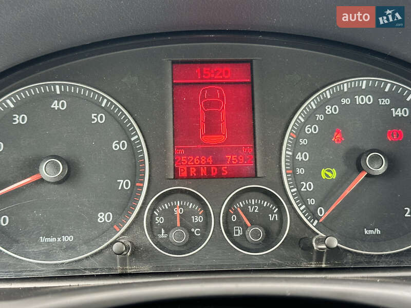 Минивэн Volkswagen Touran 2006 в Виннице фото 43 Минивэн Volkswagen Touran 2006 в Виннице