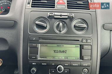 Минивэн Volkswagen Touran 2006 в 