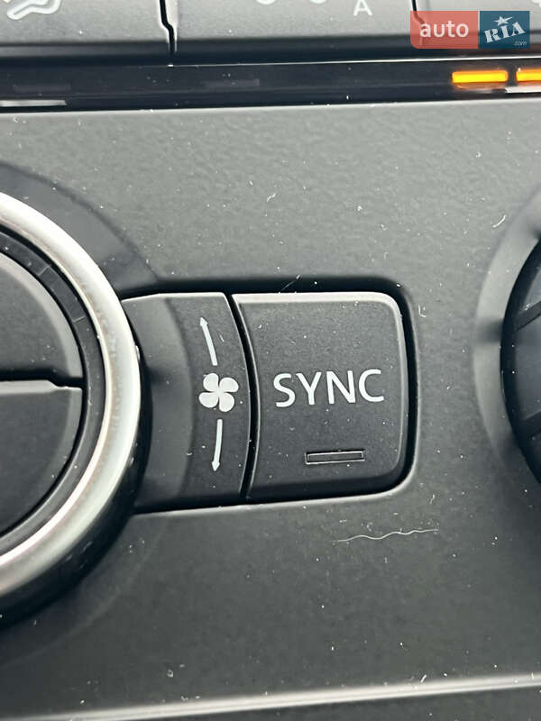 Мінівен Volkswagen Touran 2014 в Житомирі фото 72 Мінівен Volkswagen Touran 2014 в Житомирі