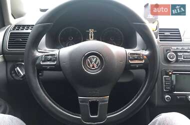 Минивэн Volkswagen Touran 2010 в 