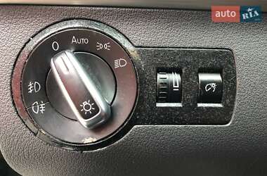 Минивэн Volkswagen Touran 2010 в 