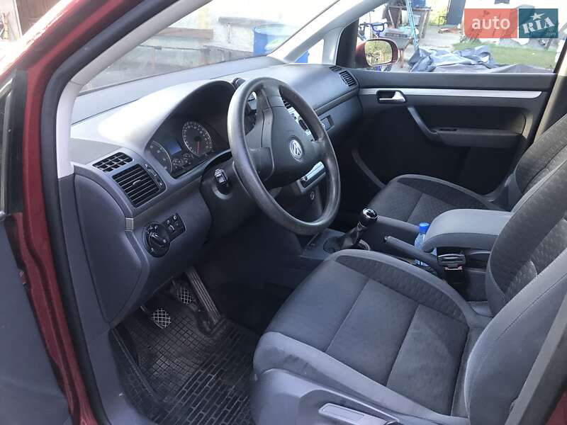 Минивэн Volkswagen Touran 2007 в Фастове фото 4 Минивэн Volkswagen Touran 2007 в Фастове