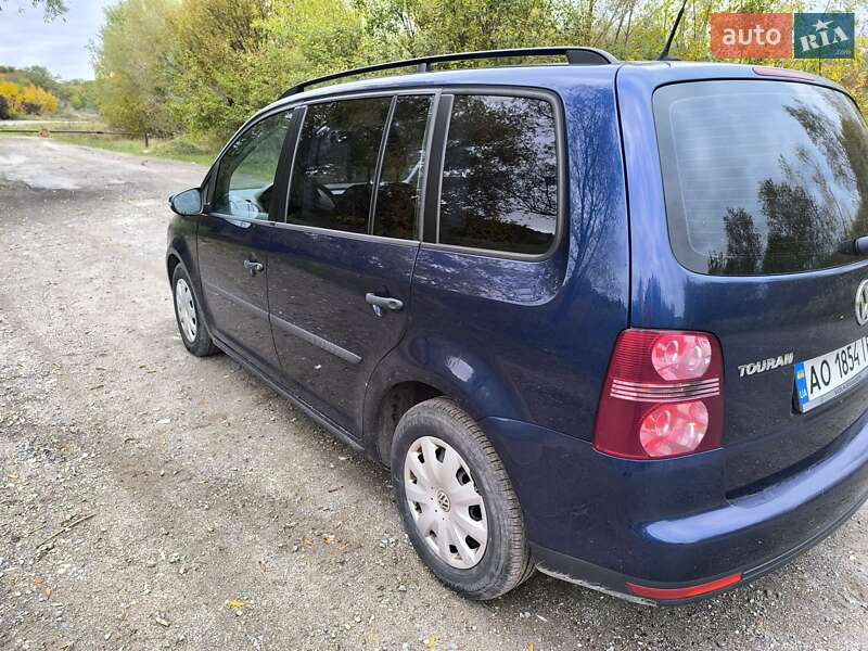 Минивэн Volkswagen Touran 2009 в Берегово фото 8 Минивэн Volkswagen Touran 2009 в Берегово