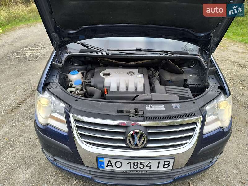 Минивэн Volkswagen Touran 2009 в Берегово фото 11 Минивэн Volkswagen Touran 2009 в Берегово