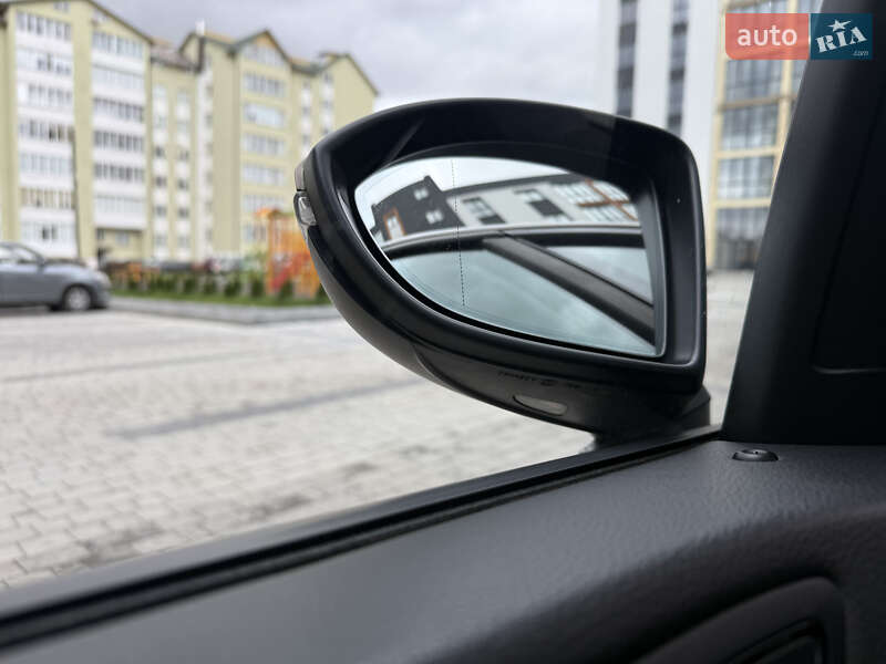 Микровэн Volkswagen Touran 2019 в Сокале