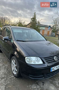Минивэн Volkswagen Touran 2005 в Локачах