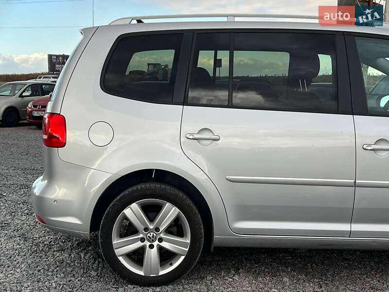 Мінівен Volkswagen Touran 2012 в Львові