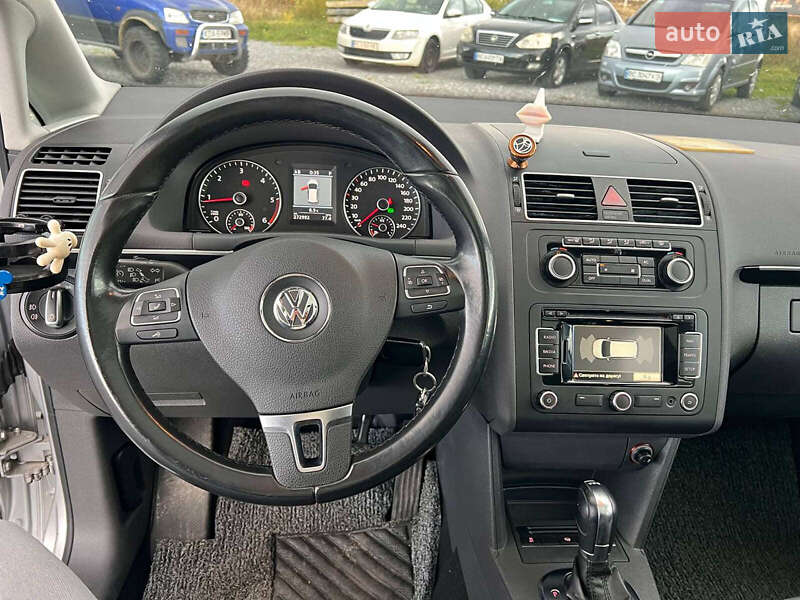 Мінівен Volkswagen Touran 2012 в Львові