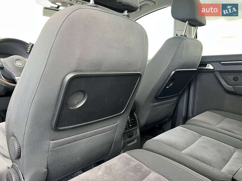 Мінівен Volkswagen Touran 2012 в Львові