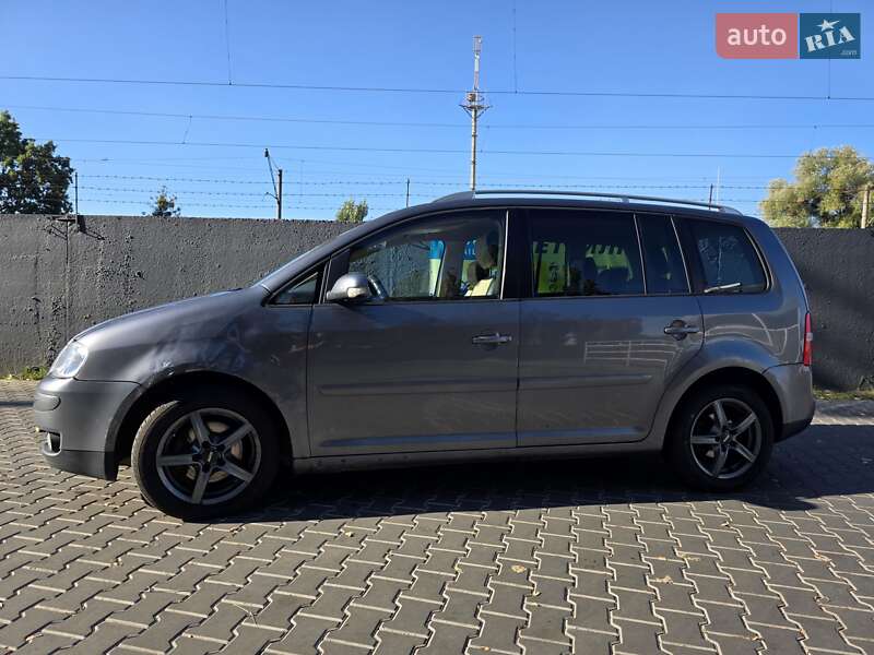 Volkswagen Touran 2004