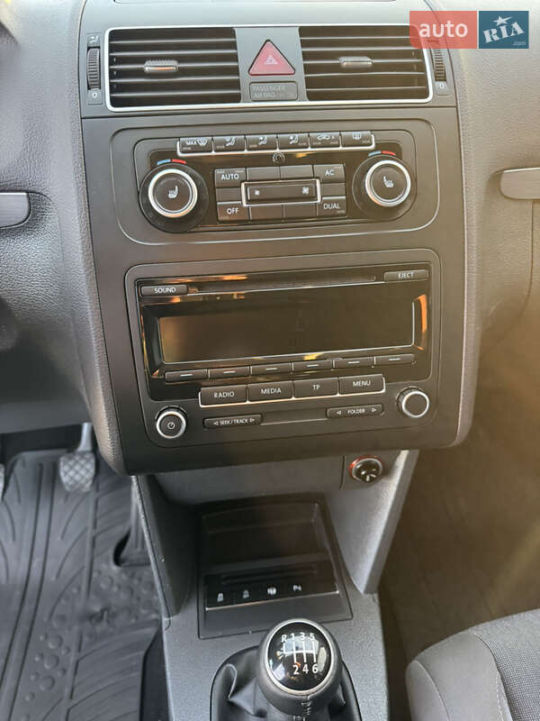 Мінівен Volkswagen Touran 2011 в Коломиї