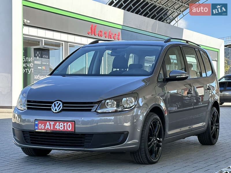 Минивэн Volkswagen Touran 2011 в Житомире