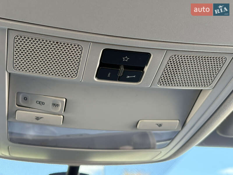 Минивэн Volkswagen Touran 2011 в Житомире