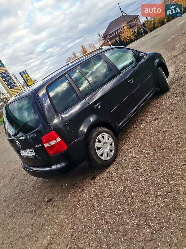 Минивэн Volkswagen Touran 2003 в Черновцах