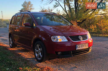 Минивэн Volkswagen Touran 2004 в Кельменцах