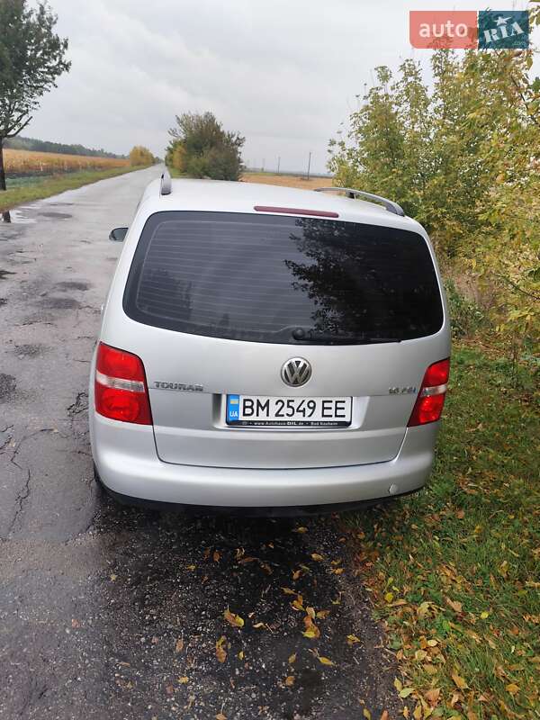 Минивэн Volkswagen Touran 2003 в Ахтырке