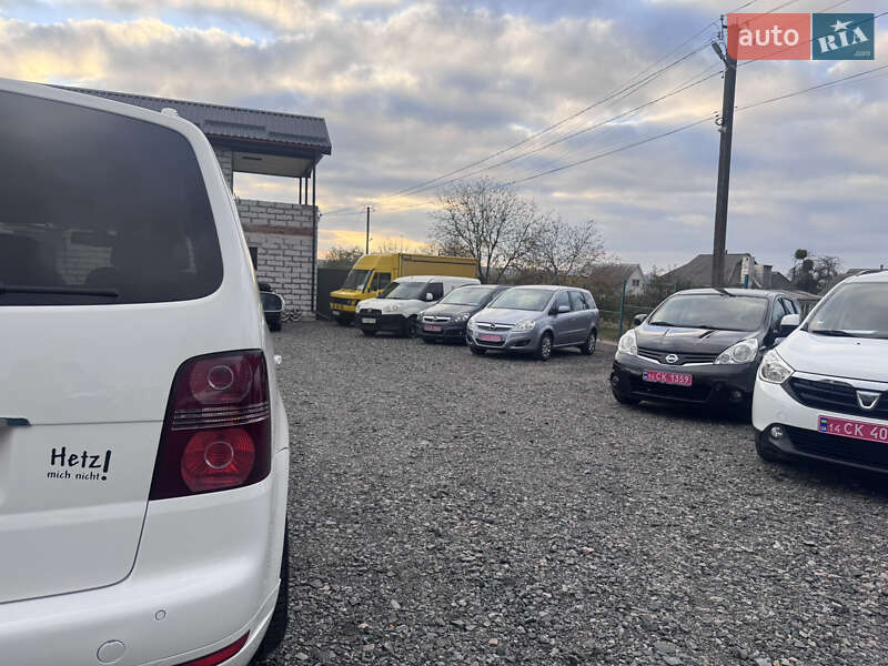 Минивэн Volkswagen Touran 2009 в Звенигородке