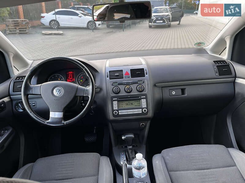 Минивэн Volkswagen Touran 2007 в Киеве