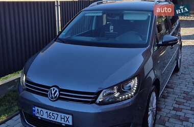 Минивэн Volkswagen Touran 2015 в Сваляве