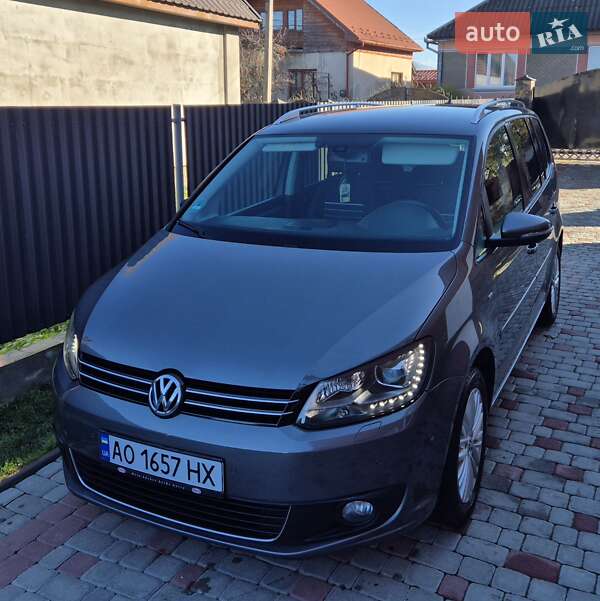 Volkswagen Touran 2015