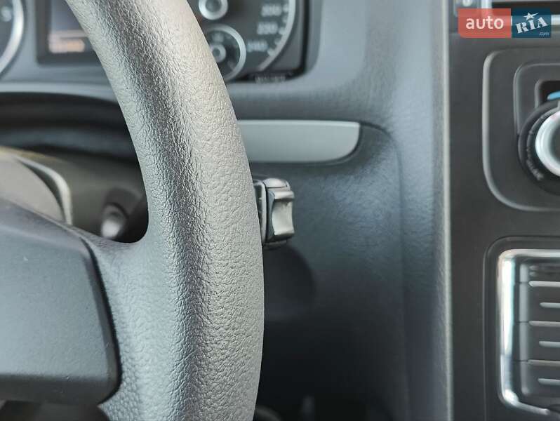 Мінівен Volkswagen Touran 2014 в Вінниці