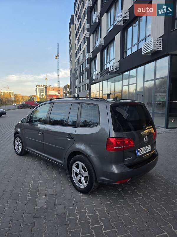 Мінівен Volkswagen Touran 2011 в Хмельницькому