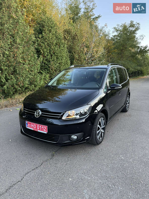 Минивэн Volkswagen Touran 2012 в Ровно