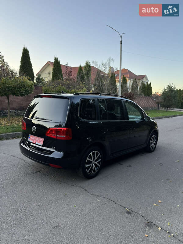 Минивэн Volkswagen Touran 2012 в Ровно