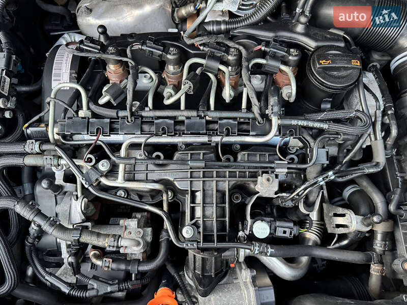 Минивэн Volkswagen Touran 2012 в Ровно