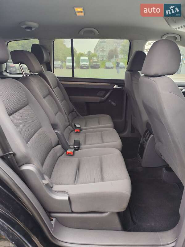 Минивэн Volkswagen Touran 2008 в Белой Церкви