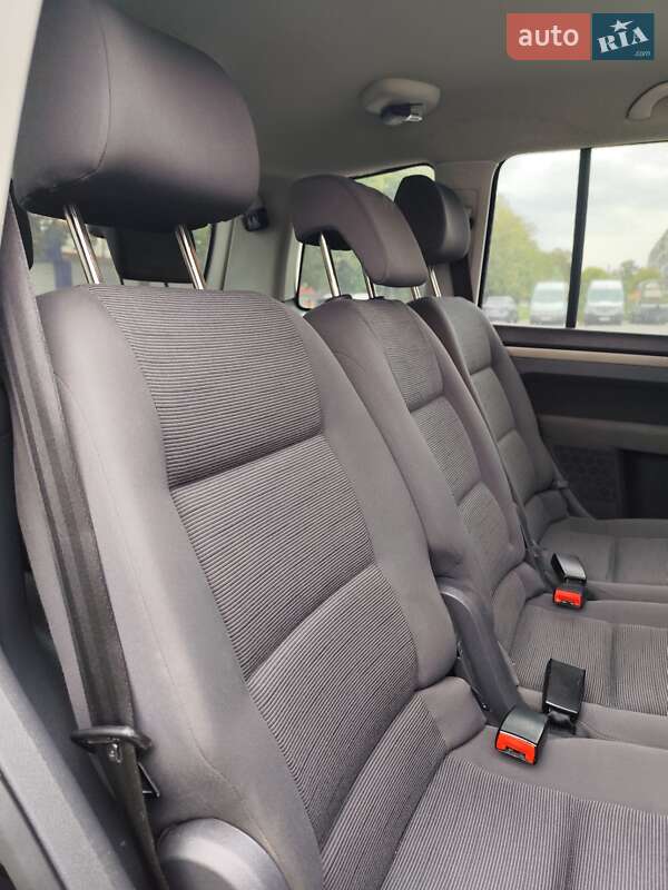 Минивэн Volkswagen Touran 2008 в Белой Церкви