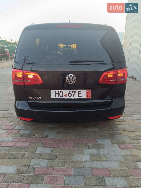 Минивэн Volkswagen Touran 2014 в Коростышеве
