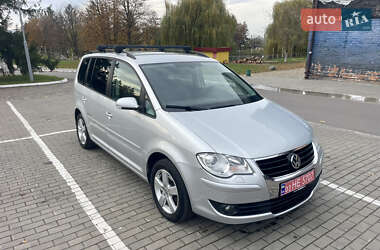 Минивэн Volkswagen Touran 2008 в Луцке