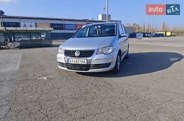 Минивэн Volkswagen Touran 2009 в Харькове