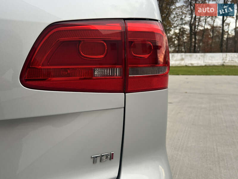 Мінівен Volkswagen Touran 2014 в Луцьку фото 50 Мінівен Volkswagen Touran 2014 в Луцьку