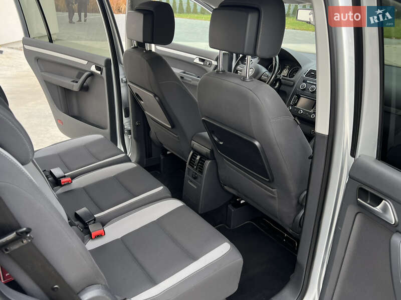Мінівен Volkswagen Touran 2014 в Луцьку фото 106 Мінівен Volkswagen Touran 2014 в Луцьку