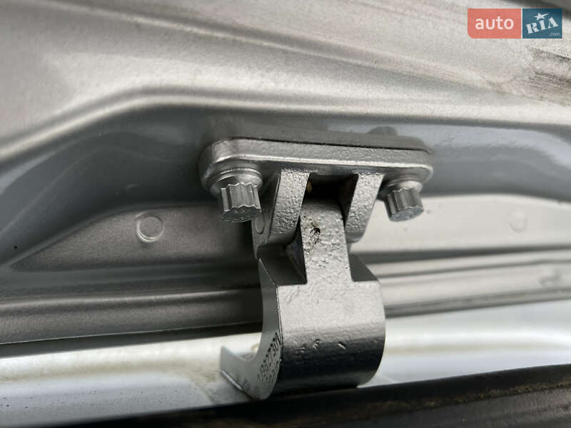 Мінівен Volkswagen Touran 2014 в Луцьку фото 128 Мінівен Volkswagen Touran 2014 в Луцьку