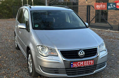 Минивэн Volkswagen Touran 2008 в Виннице