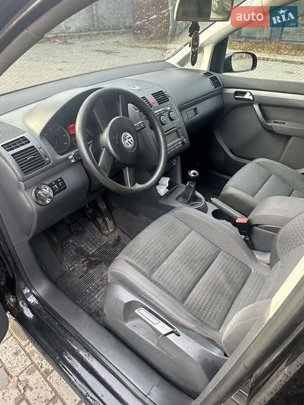 Volkswagen Touran 2004 Volkswagen Touran 2004