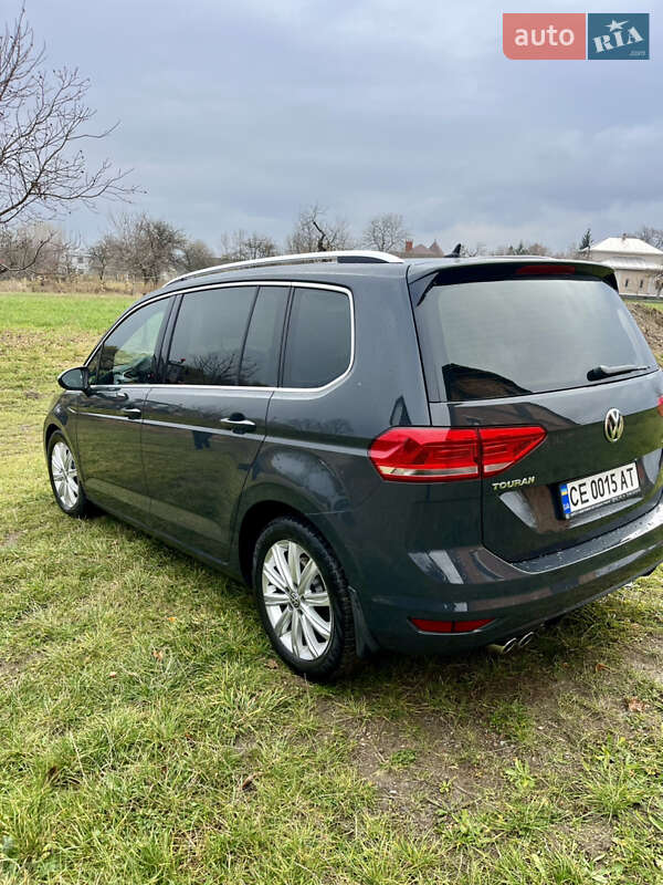 Микровэн Volkswagen Touran 2016 в Черновцах