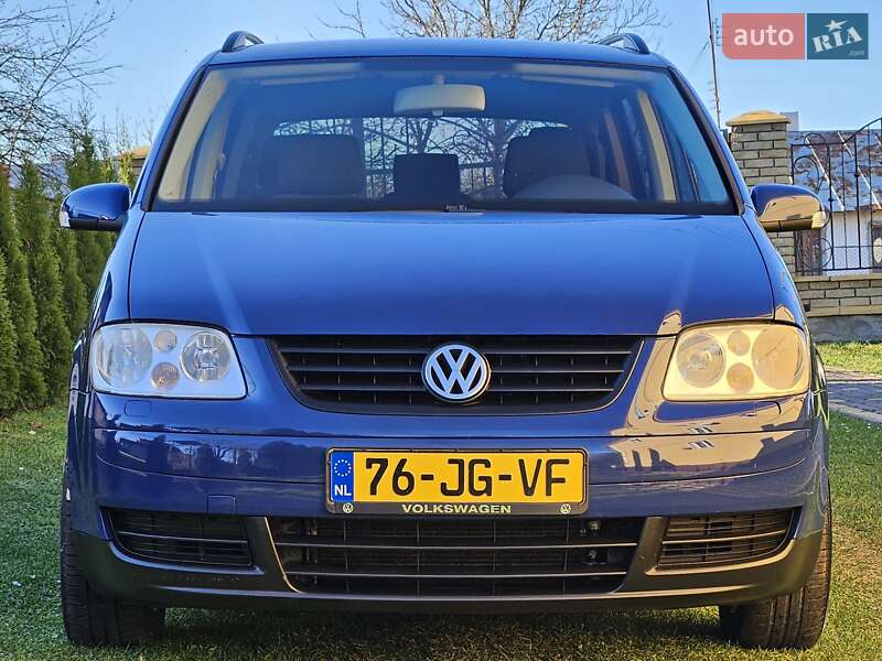 Минивэн Volkswagen Touran 2004 в Дрогобыче