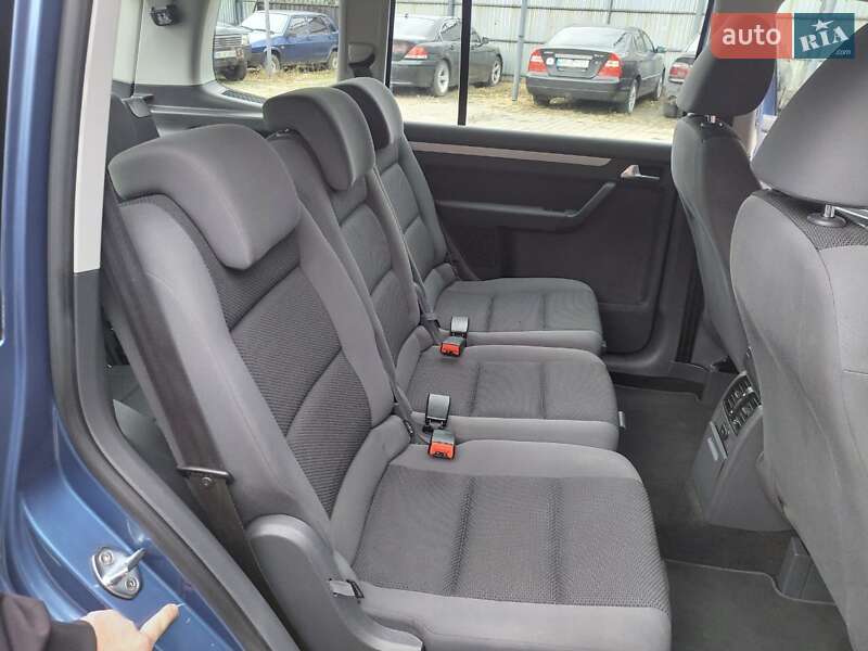 Минивэн Volkswagen Touran 2012 в Луцке фото 10 Минивэн Volkswagen Touran 2012 в Луцке