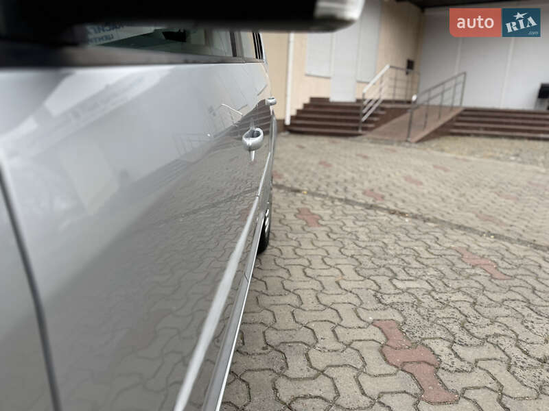 Минивэн Volkswagen Touran 2008 в Черкассах фото 10 Минивэн Volkswagen Touran 2008 в Черкассах